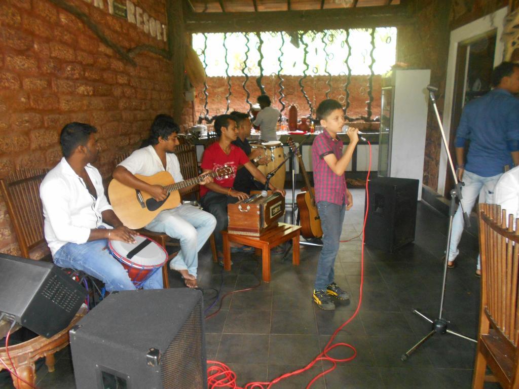 Sapphire Holiday Resort Ratnapura Eksteriør bilde