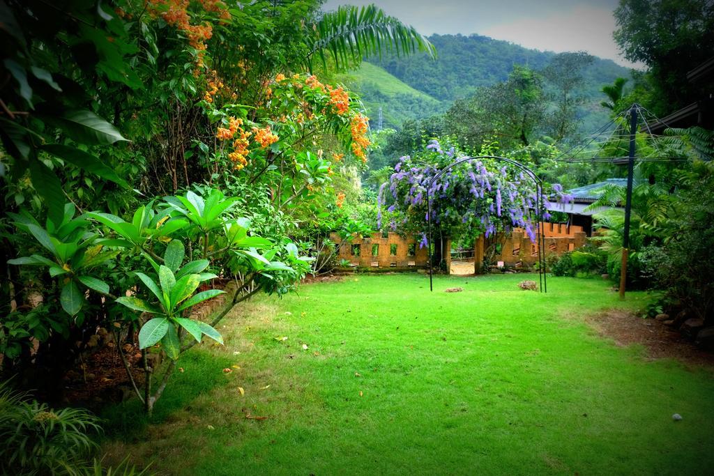 Sapphire Holiday Resort Ratnapura Eksteriør bilde
