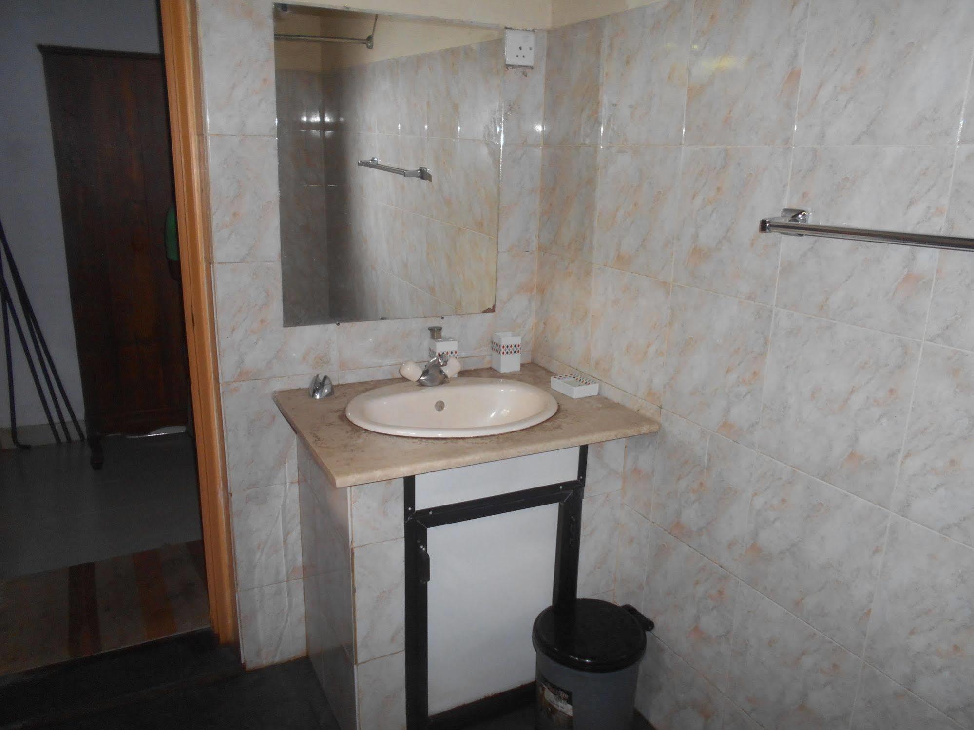 Sapphire Holiday Resort Ratnapura Eksteriør bilde